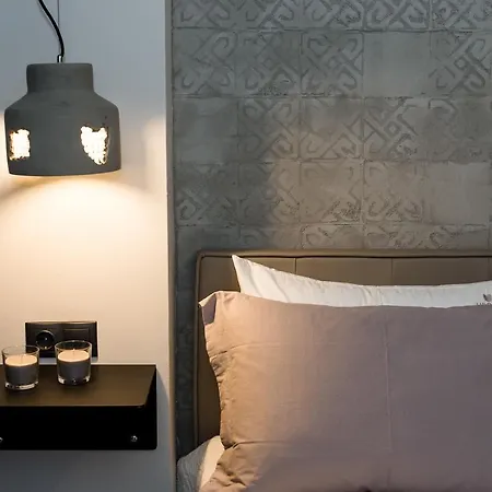 Urban Living 3 *